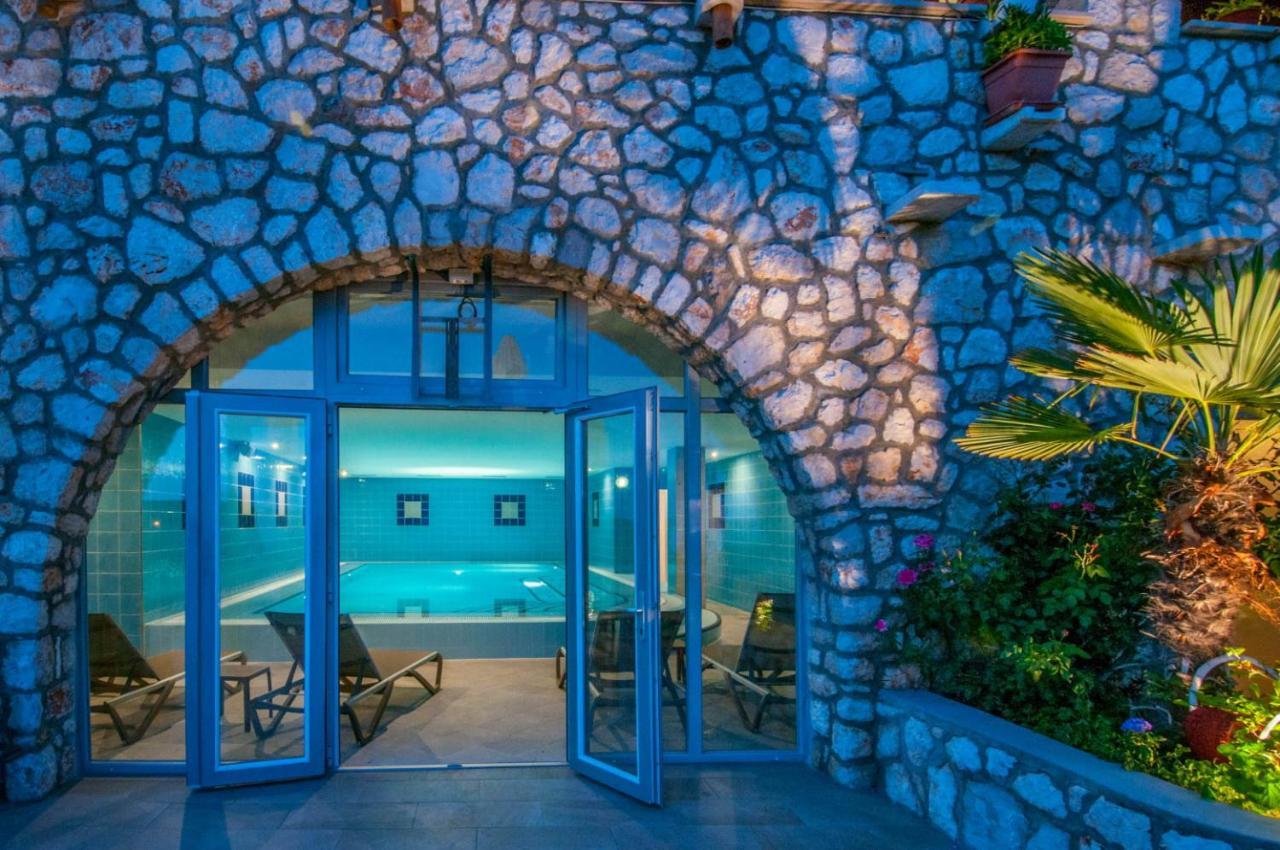Hotel Zlatni Lav Martinšćica Extérieur photo
