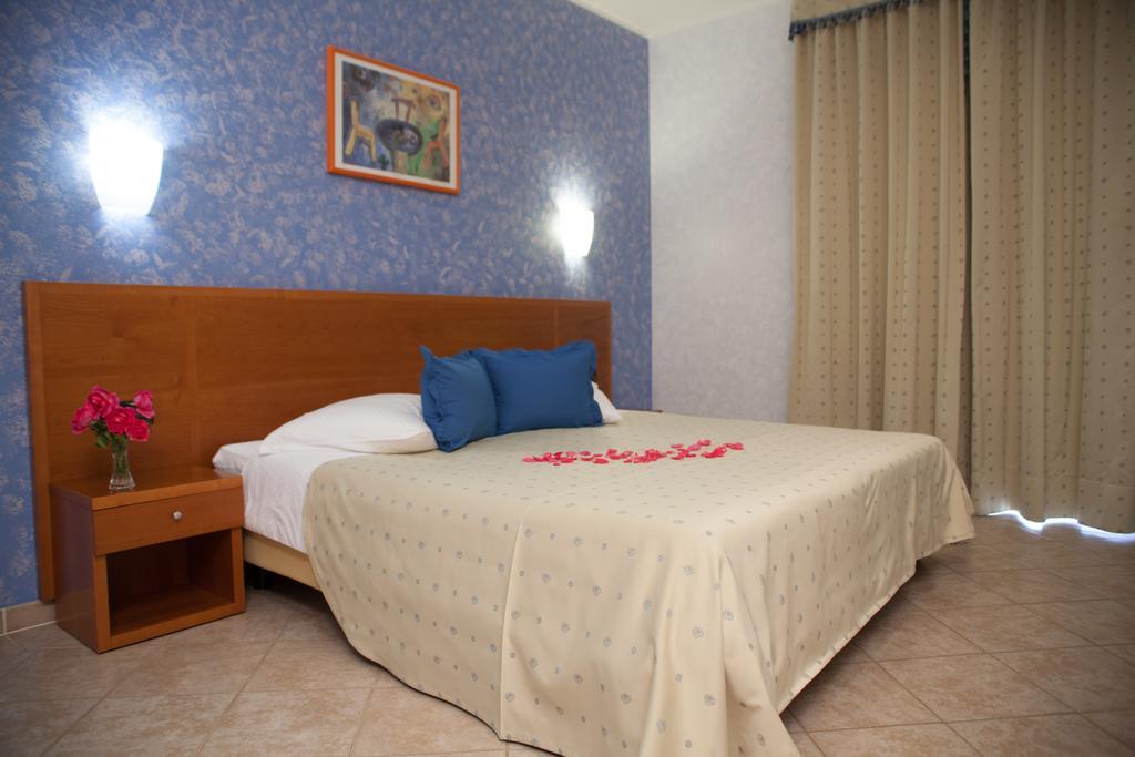 Hotel Zlatni Lav Martinšćica Extérieur photo