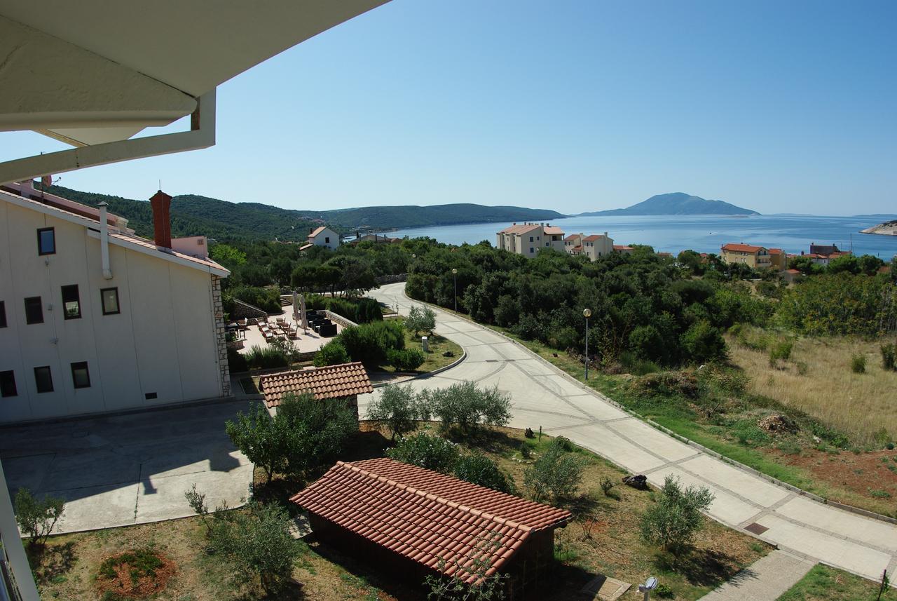 Hotel Zlatni Lav Martinšćica Extérieur photo